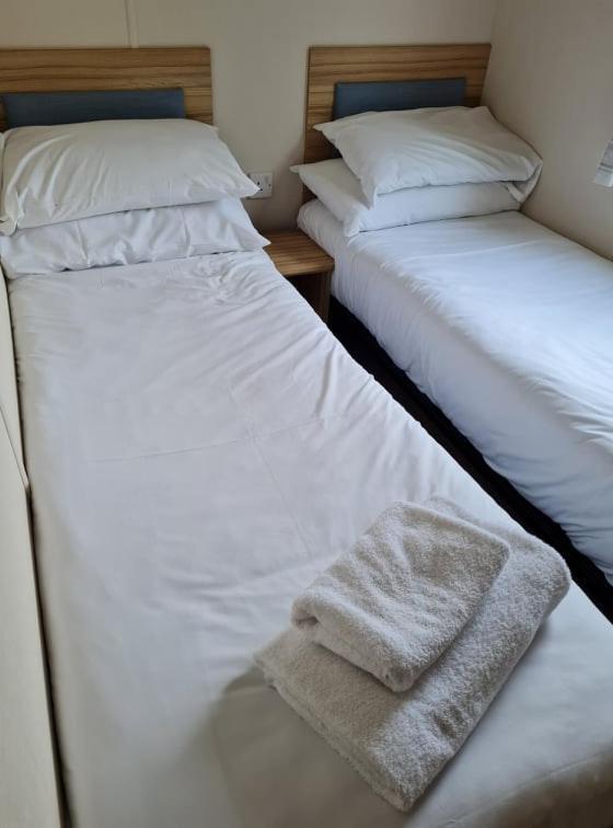 Caravan On Fantastic Site ดันบาร์ ภายนอก รูปภาพ