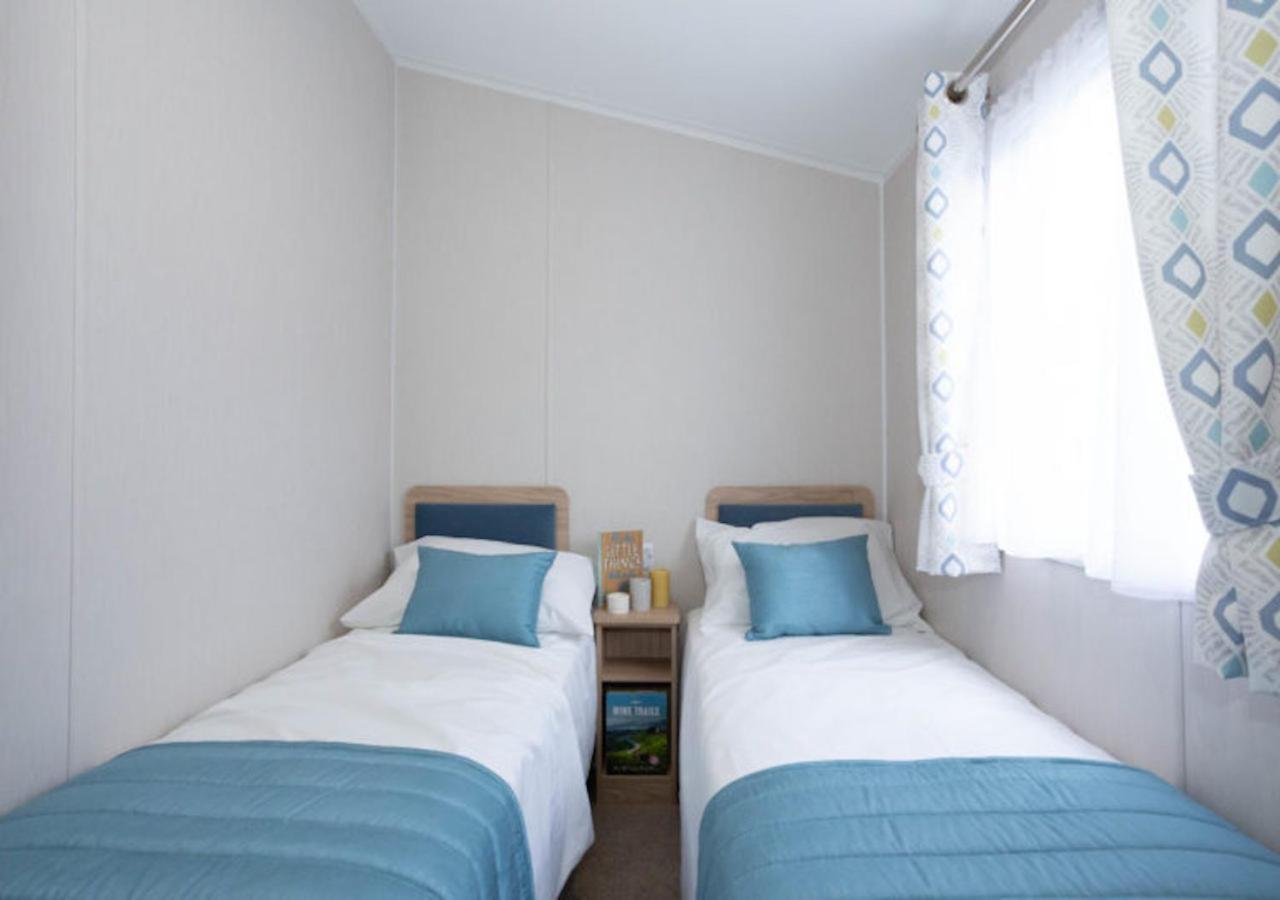 Caravan On Fantastic Site ดันบาร์ ภายนอก รูปภาพ