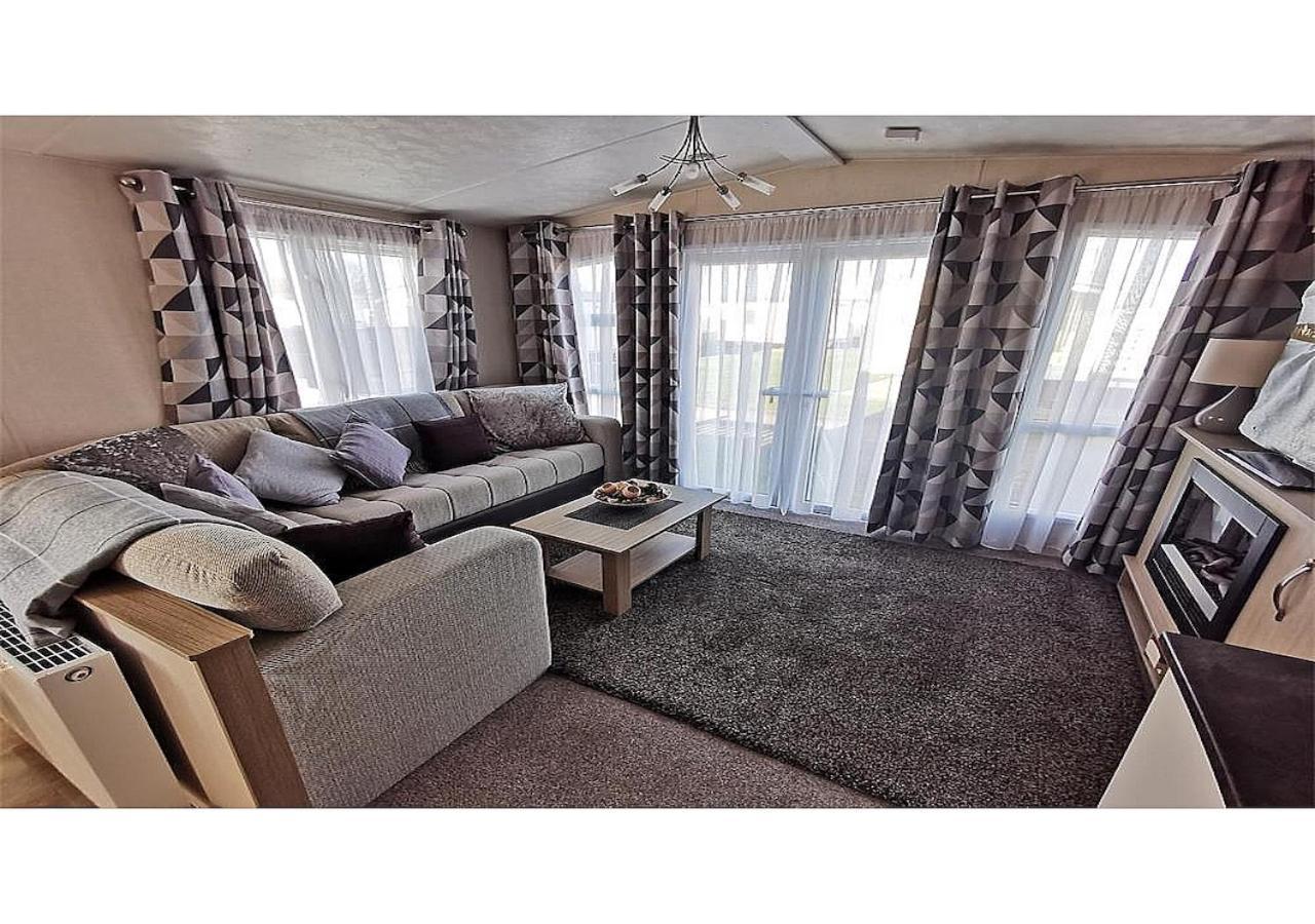 Caravan On Fantastic Site ดันบาร์ ภายนอก รูปภาพ