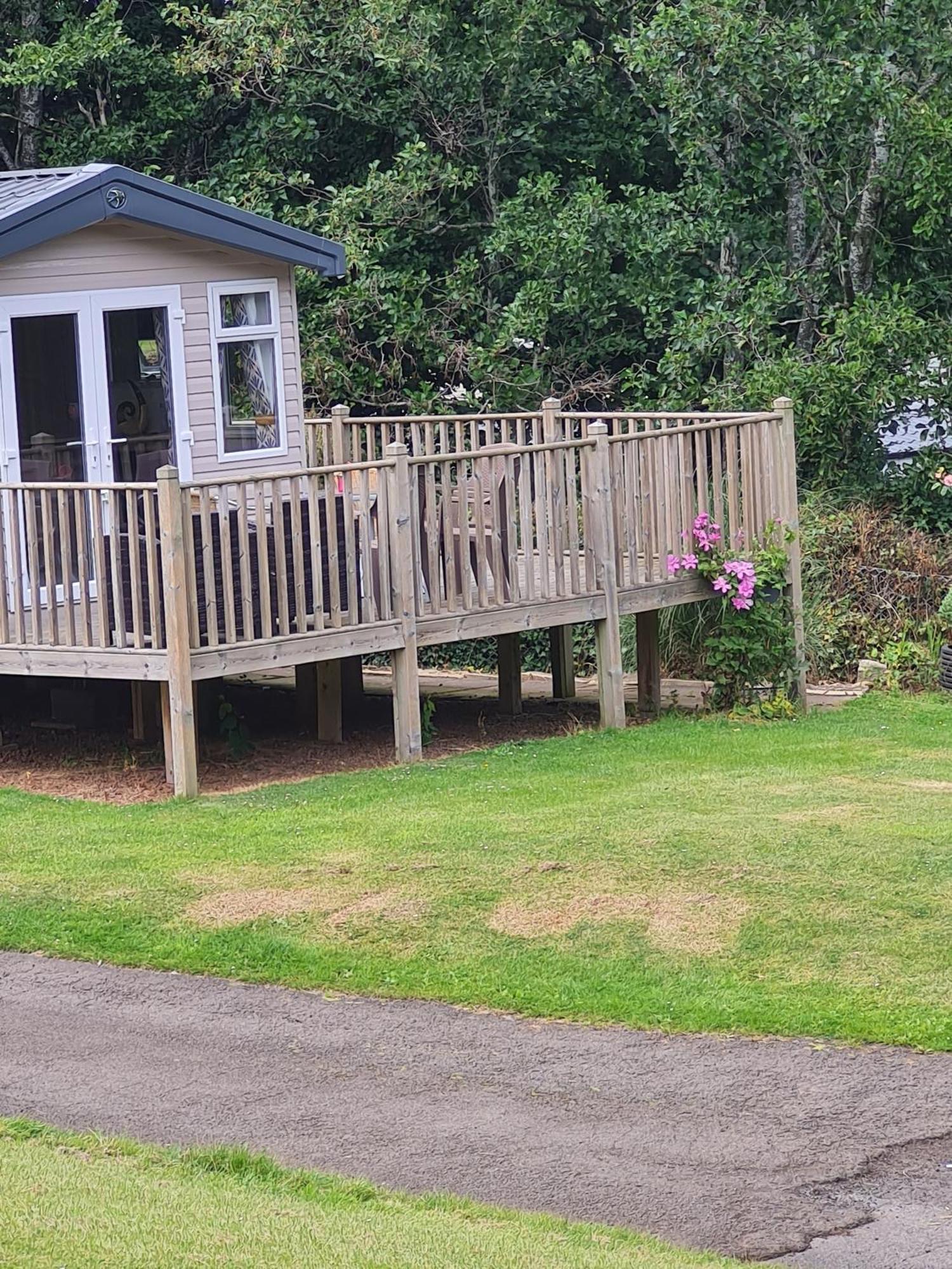 Caravan On Fantastic Site ดันบาร์ ภายนอก รูปภาพ